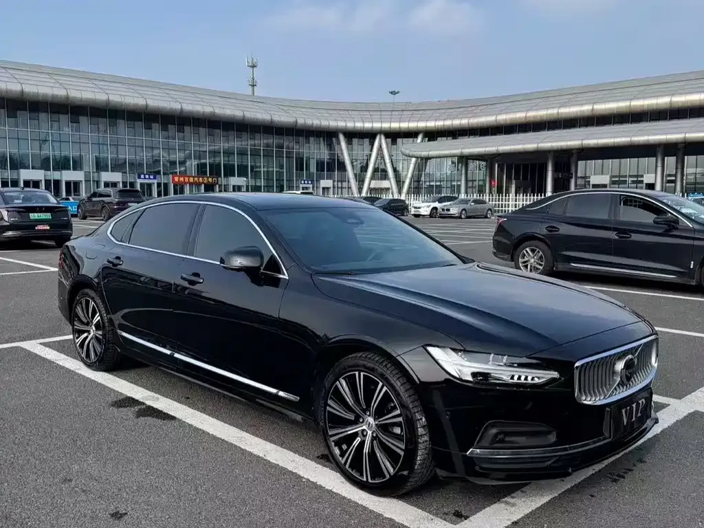 Volvo S90 — фото 4