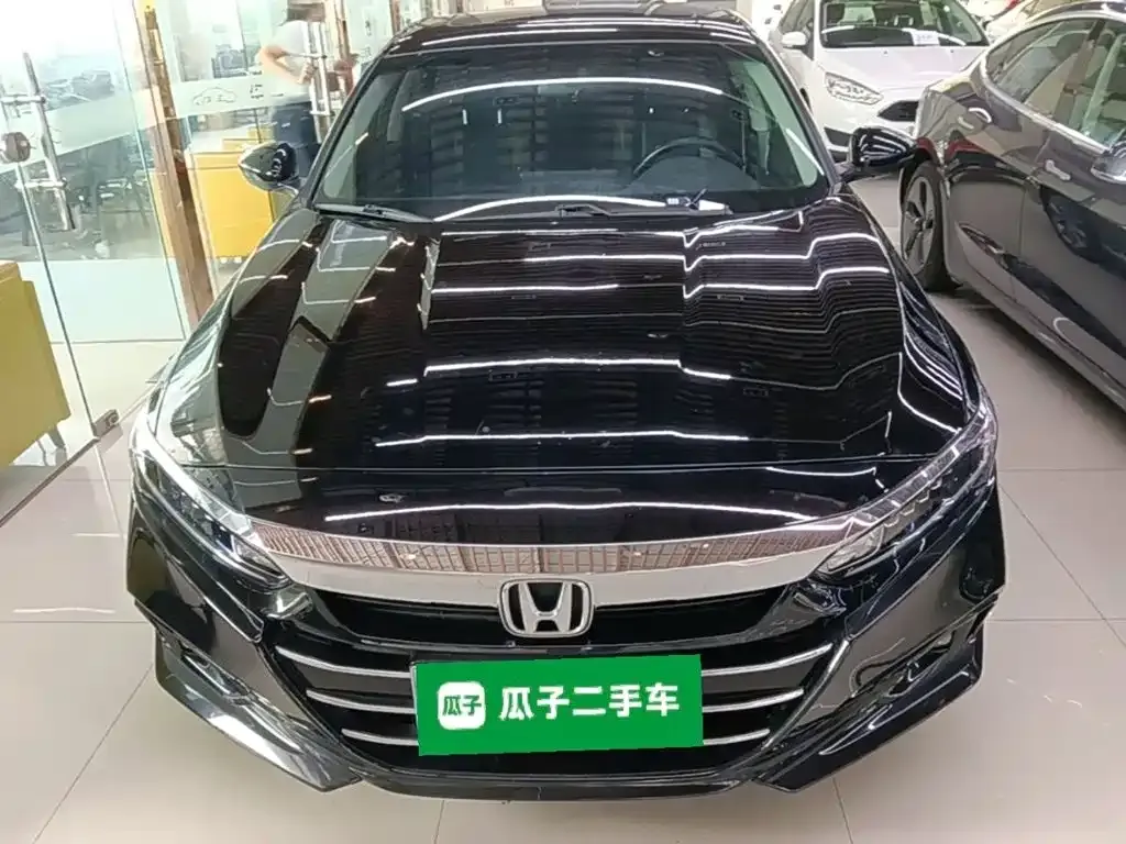 Honda Accord — фото 7