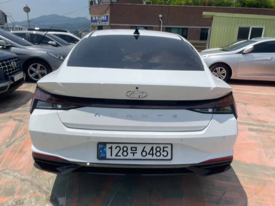 Hyundai AVANTE 2021 из KR, фото 3