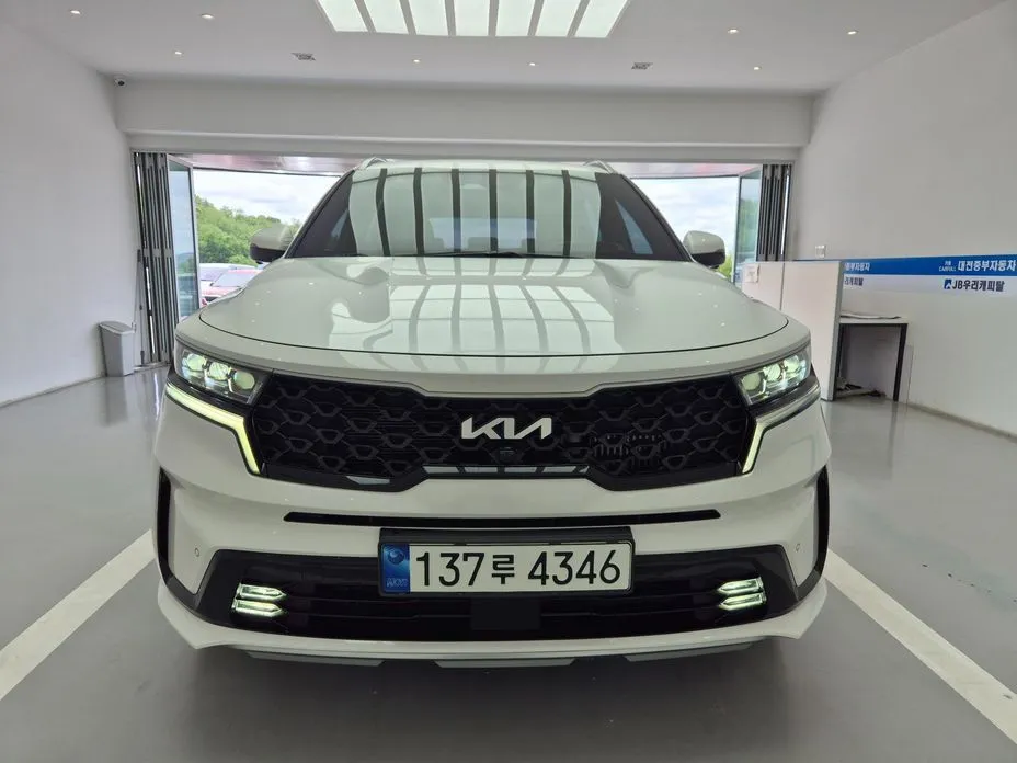 Kia Sorento — фото 1
