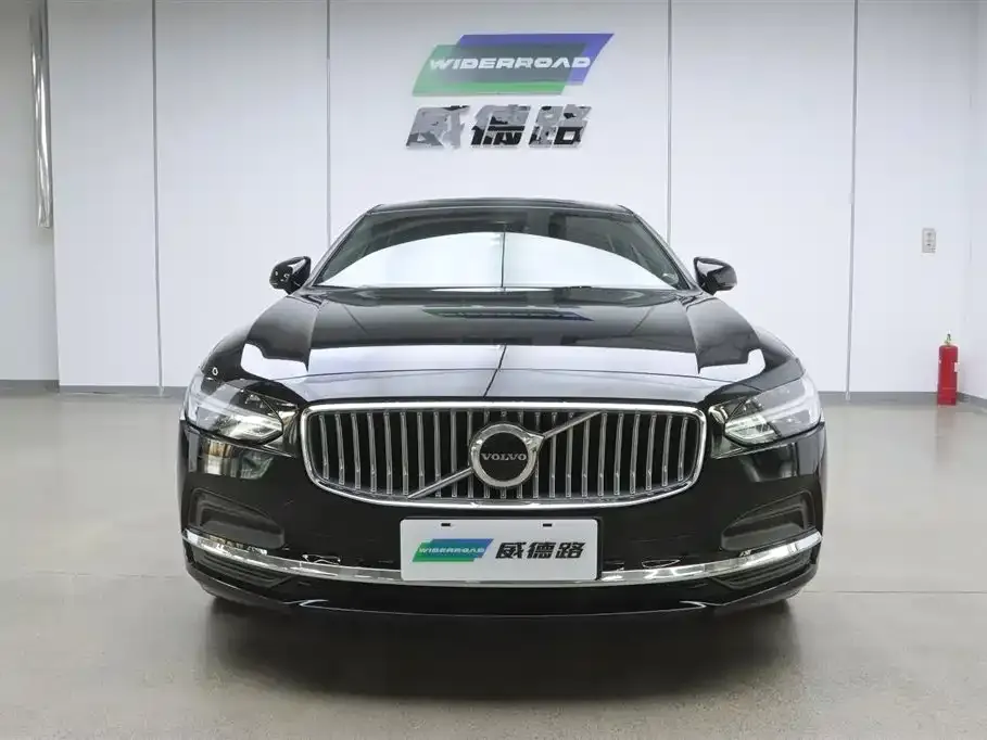 Volvo S90 — фото 3