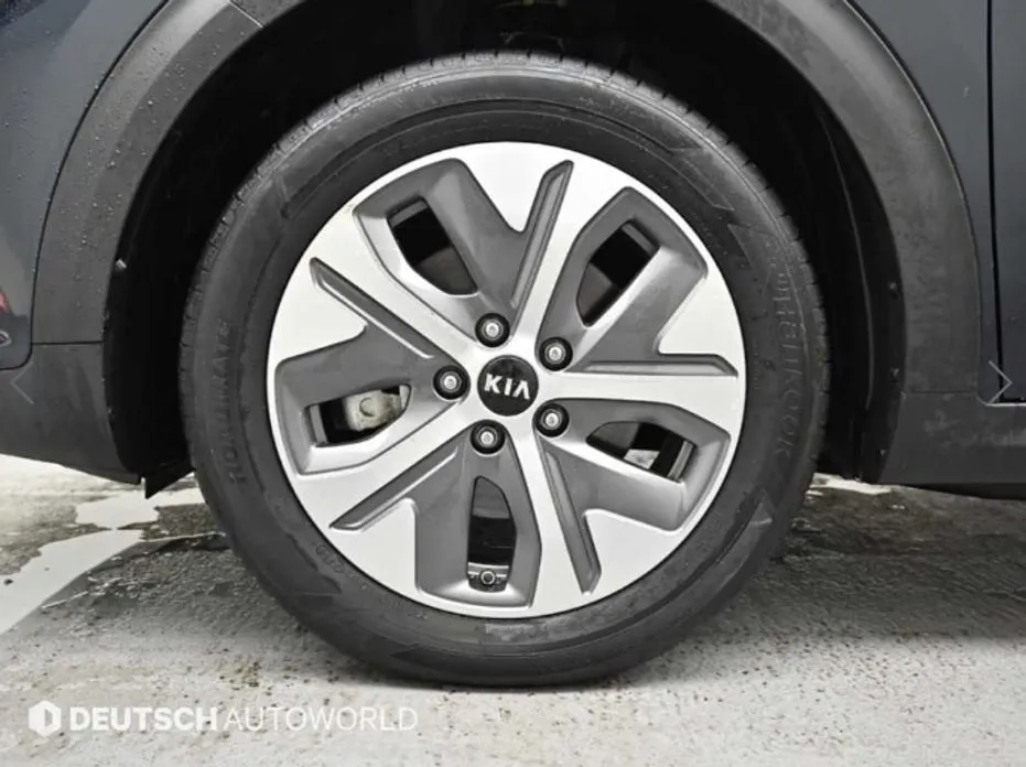 Kia Niro — фото 10