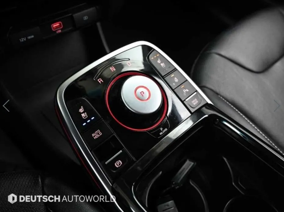 Kia Niro — фото 9