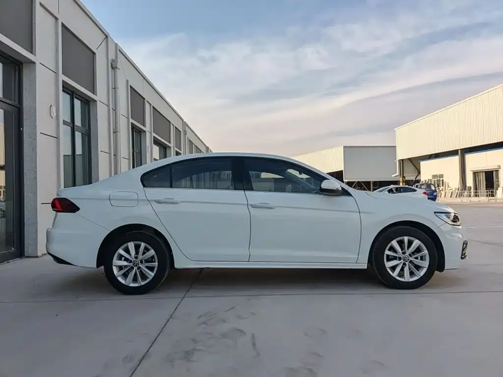 Volkswagen Bora 2022 из CN, фото 7