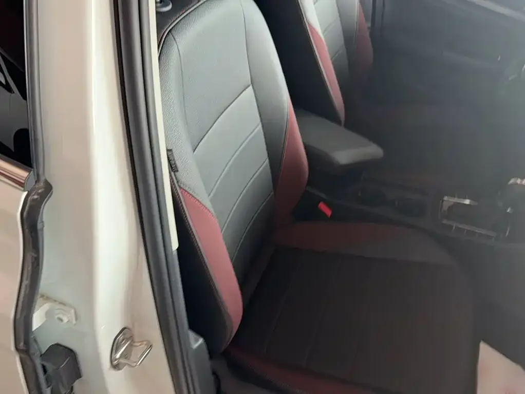 Volkswagen Bora 2022 из CN, фото 8