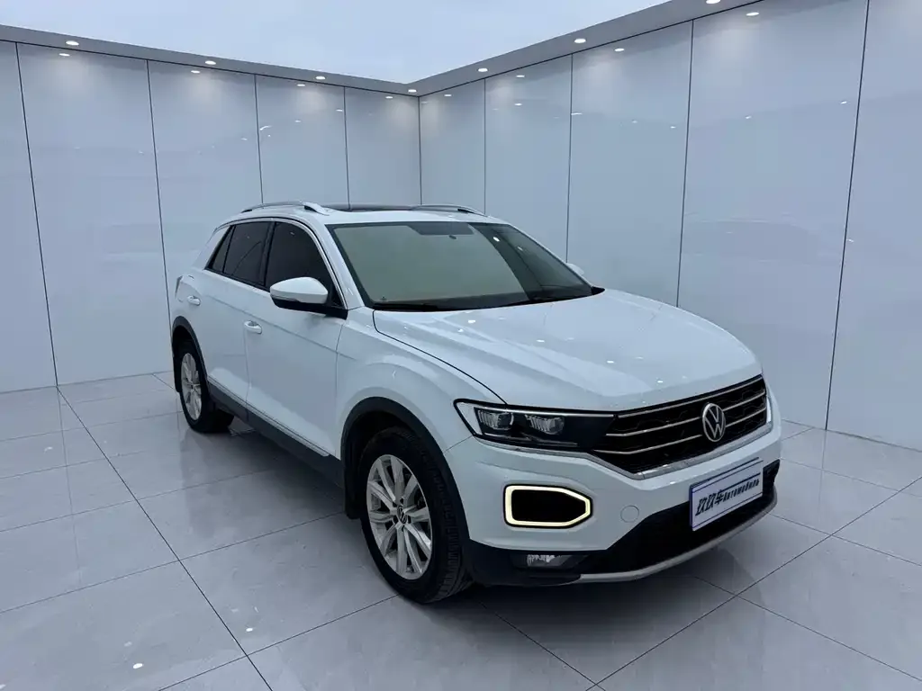 Volkswagen T-Roc — фото 6