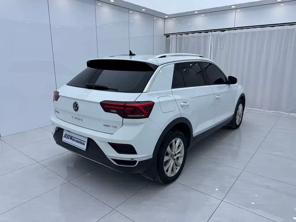 Volkswagen T-Roc — фото 8