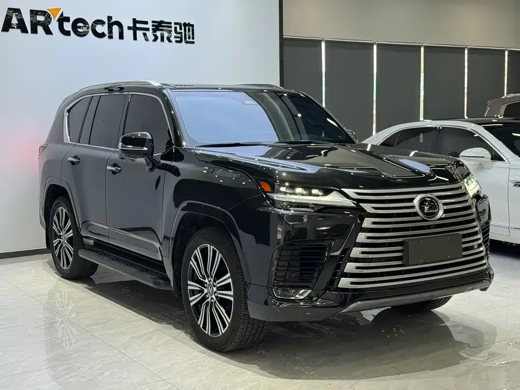 Lexus LX — фото 7