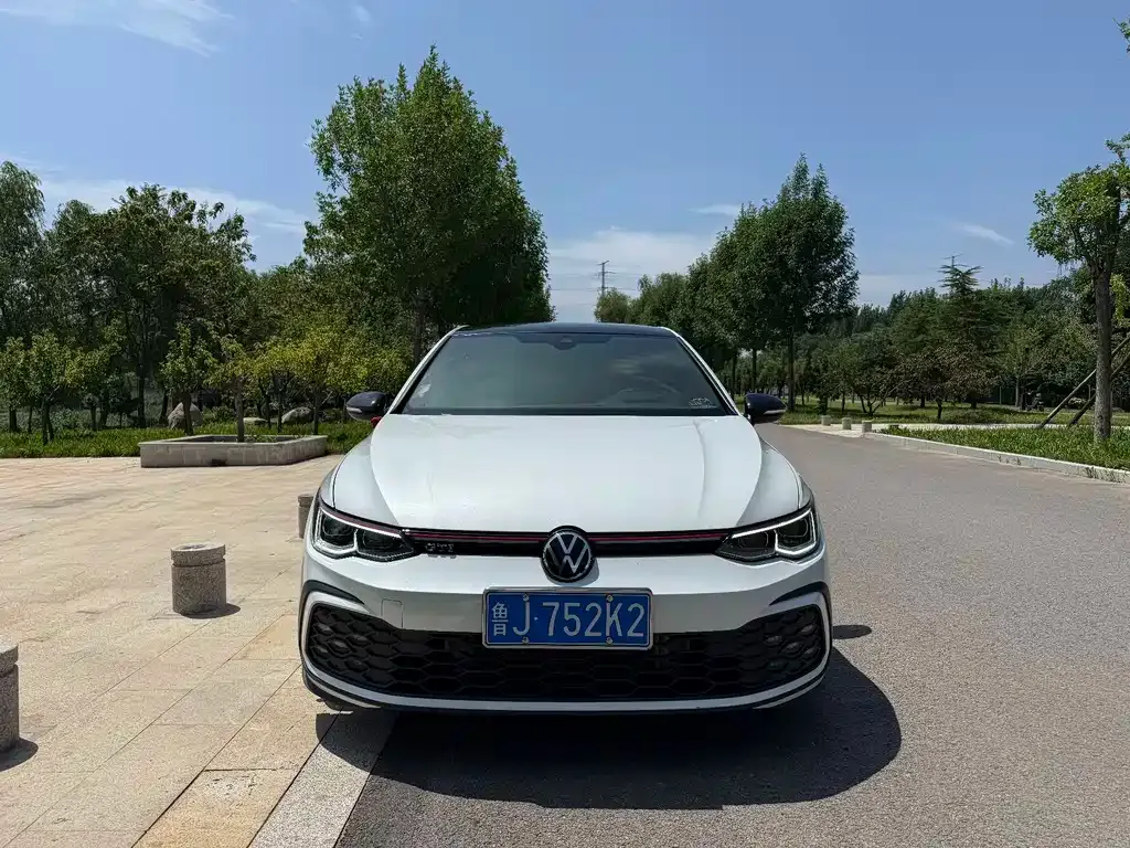 Volkswagen Golf GTI — фото 5