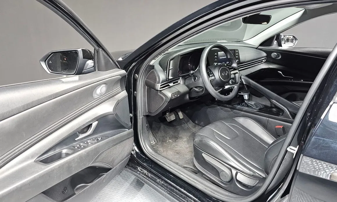 Hyundai AVANTE 2023 из KR, фото 10