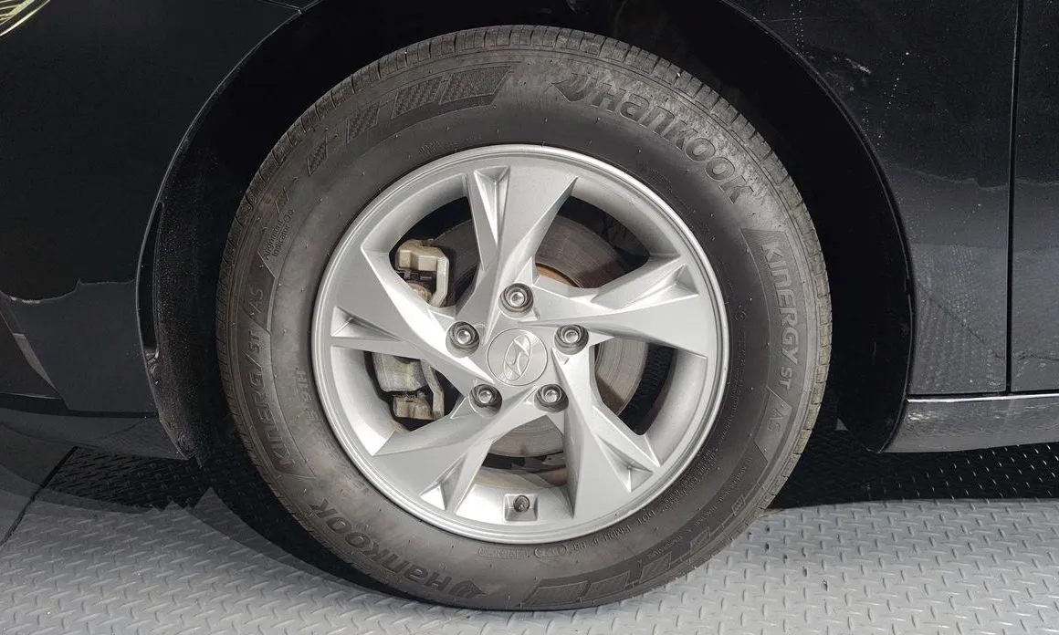 Hyundai AVANTE 2023 из KR, фото 7