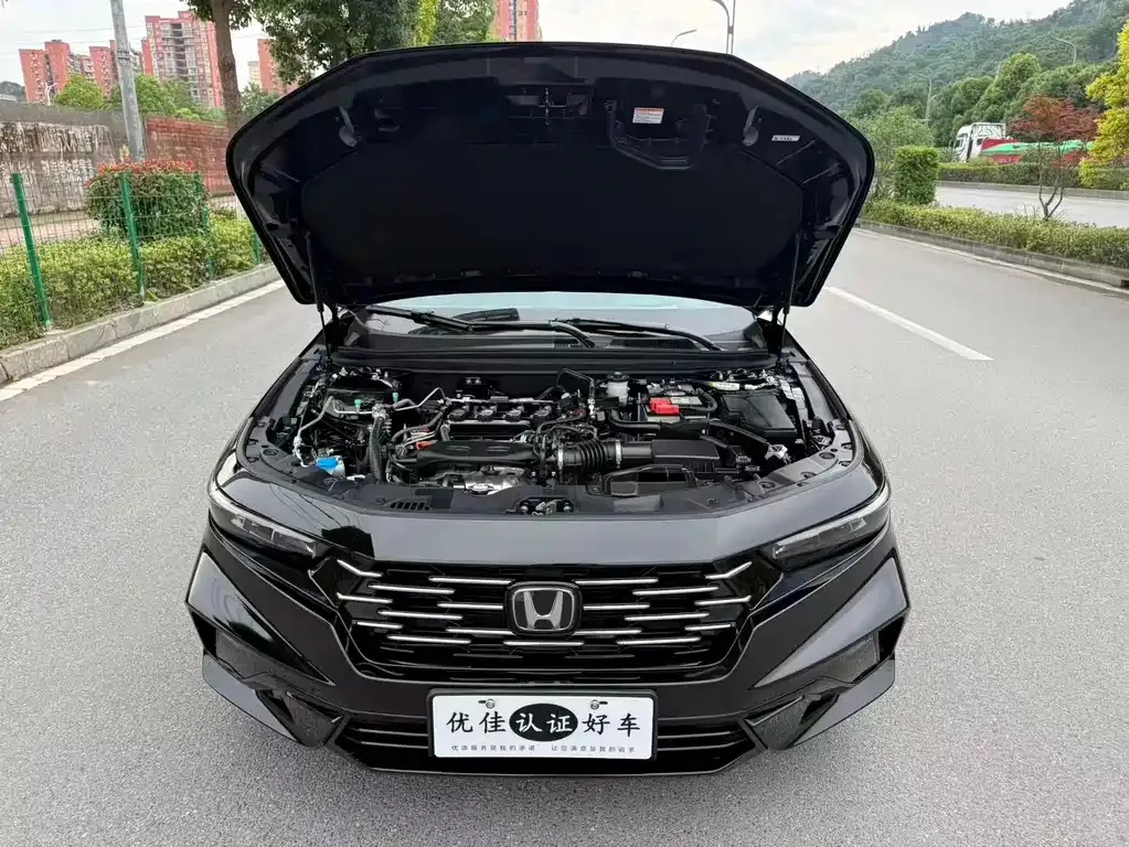 Honda Accord — фото 7