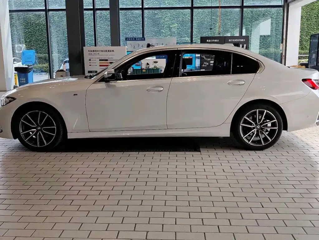 BMW 3 Series — фото 10