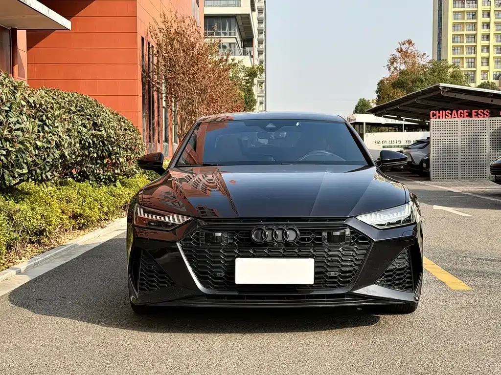 Audi A7L — фото 9