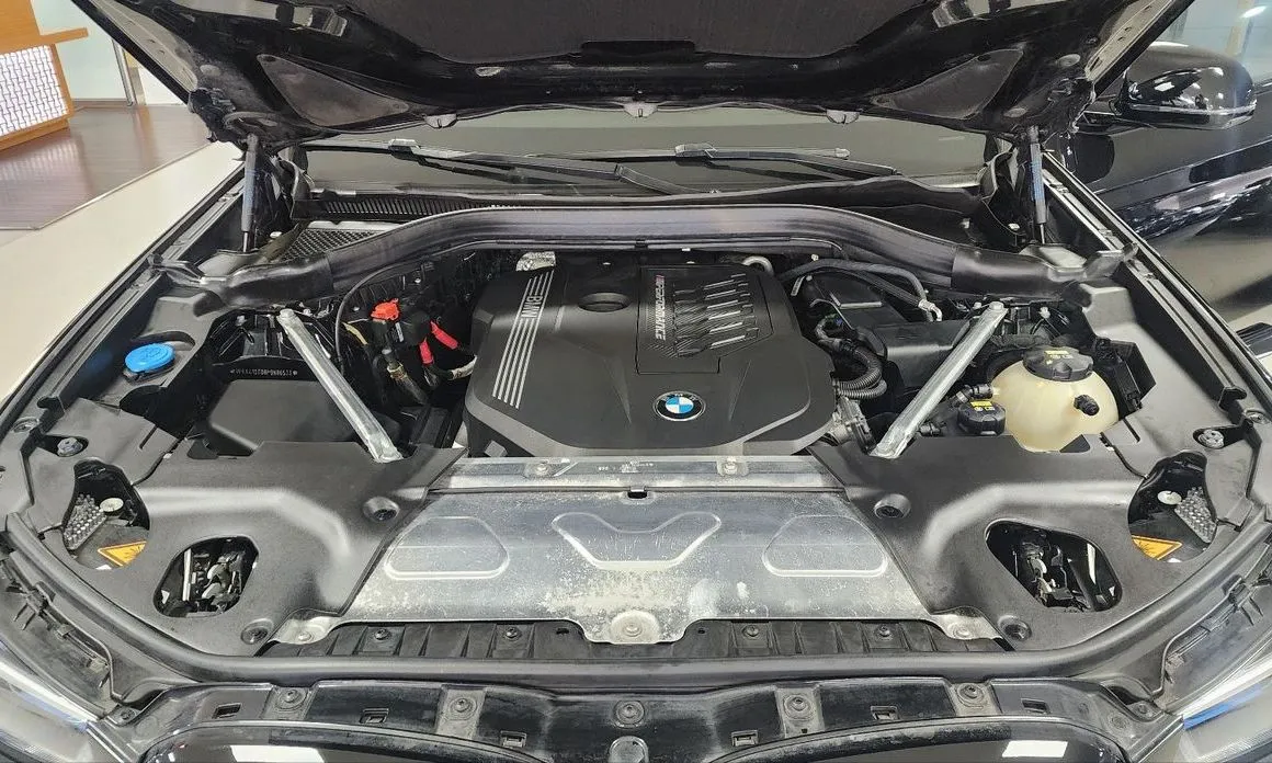 BMW X4 2023 из KR, фото 8