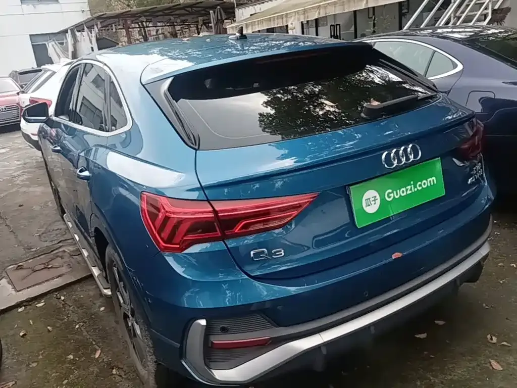 Audi Q3 Sportback — фото 8