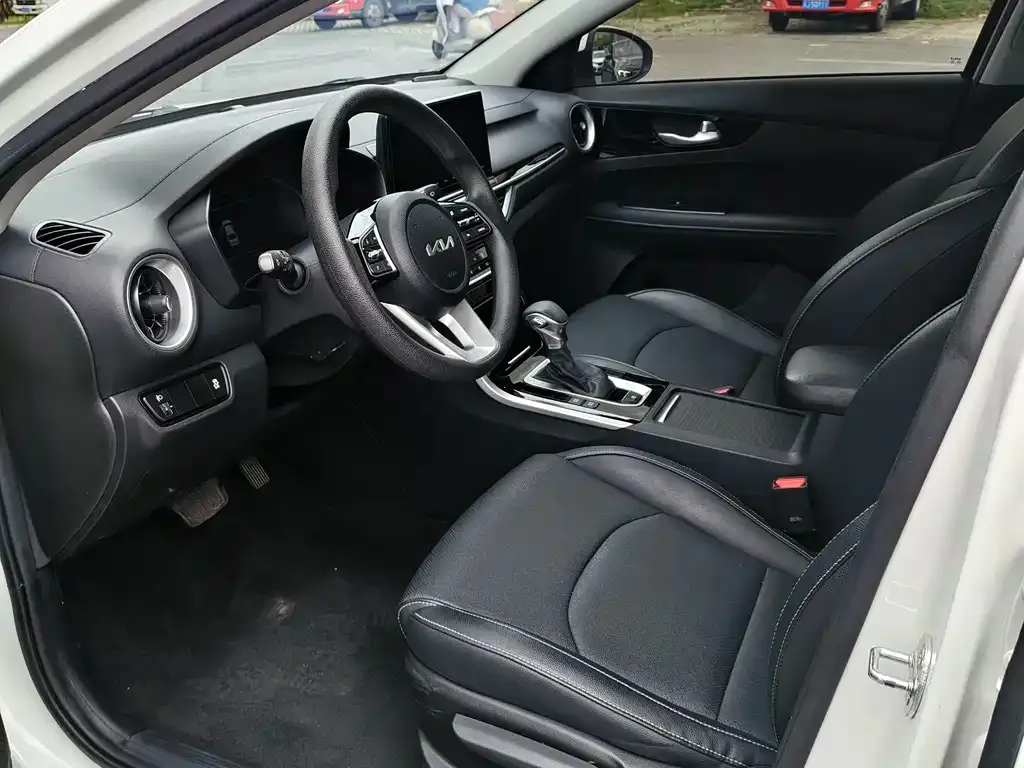 Kia K3 2022 из CN, фото 10