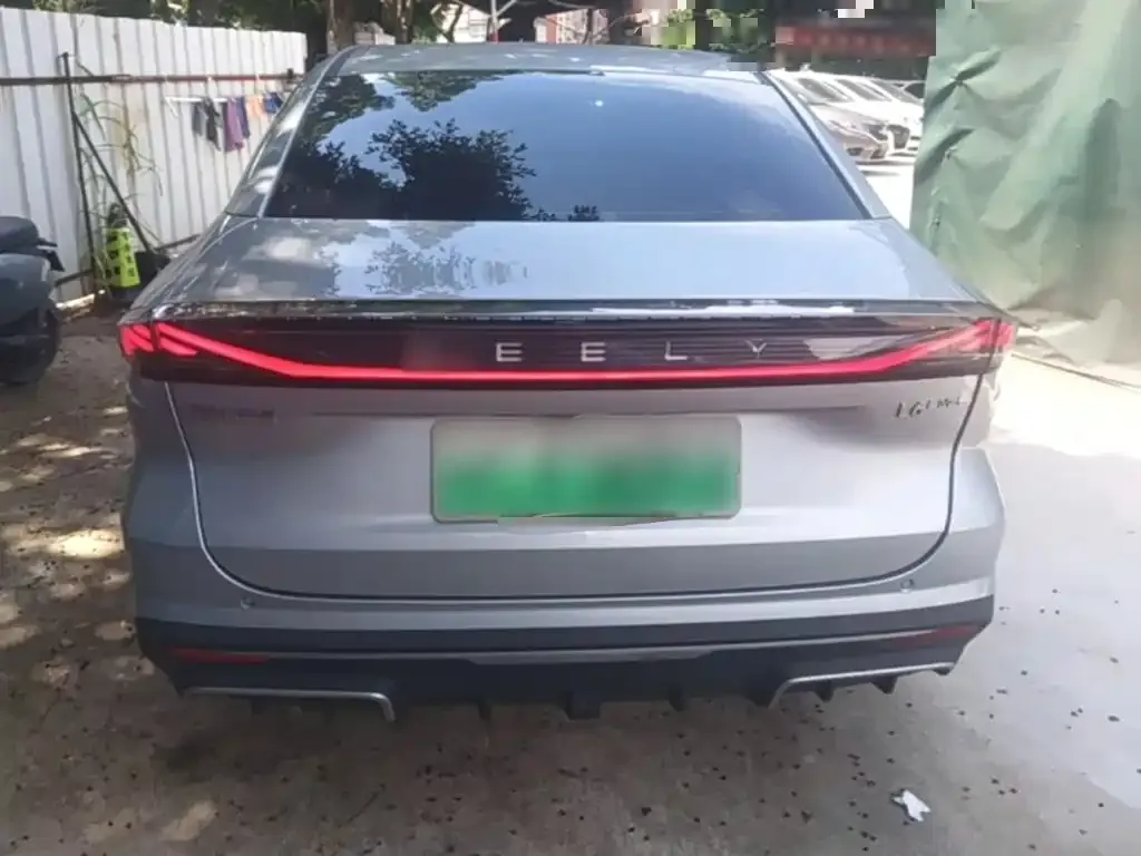 Geely Galaxy L6 — фото 10