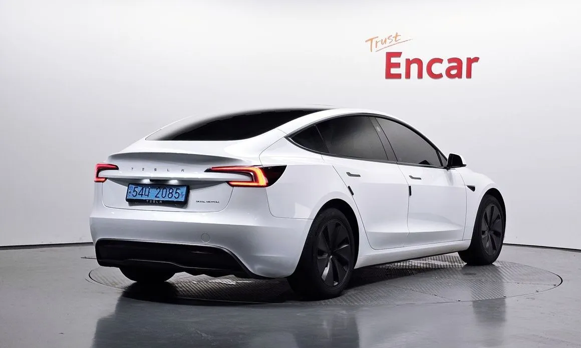 Tesla Model 3 — фото 5