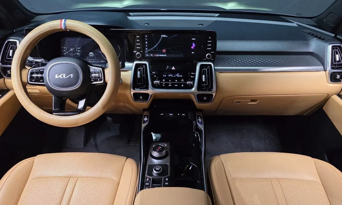 Kia Sorento — фото 10