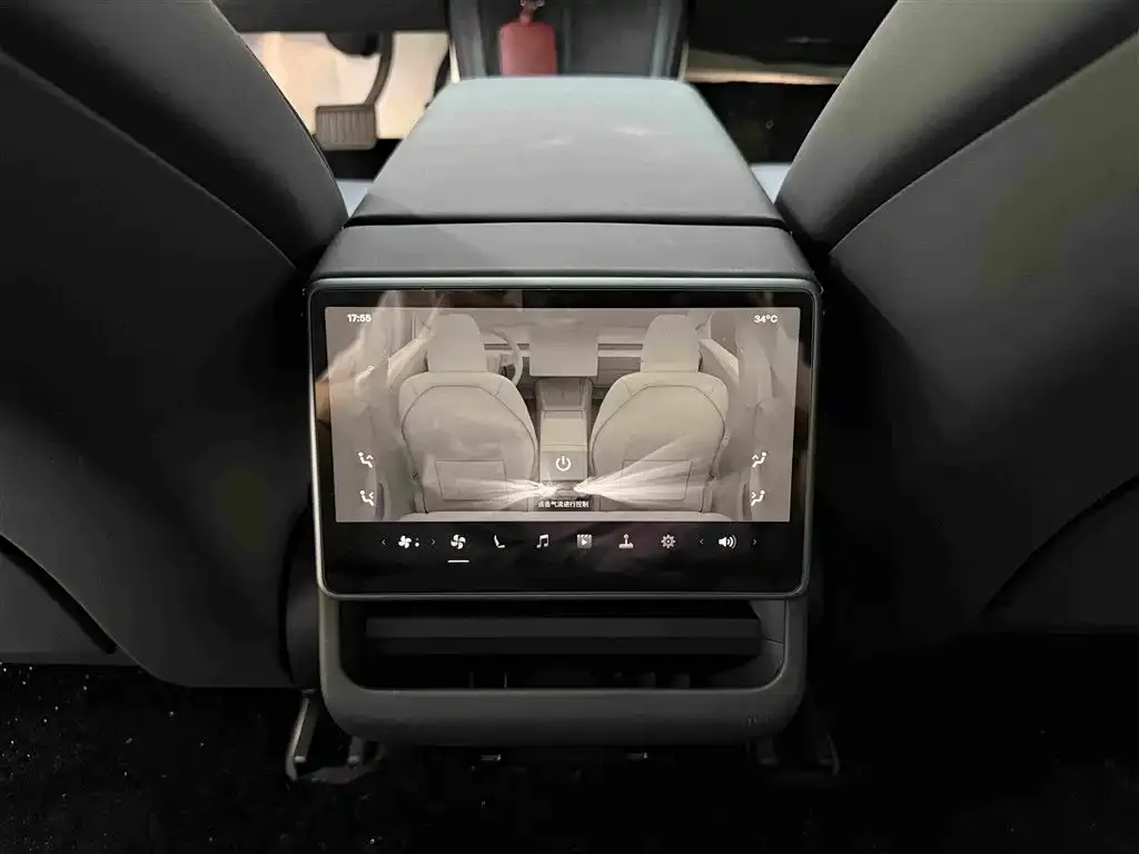 Tesla Model 3 — фото 6
