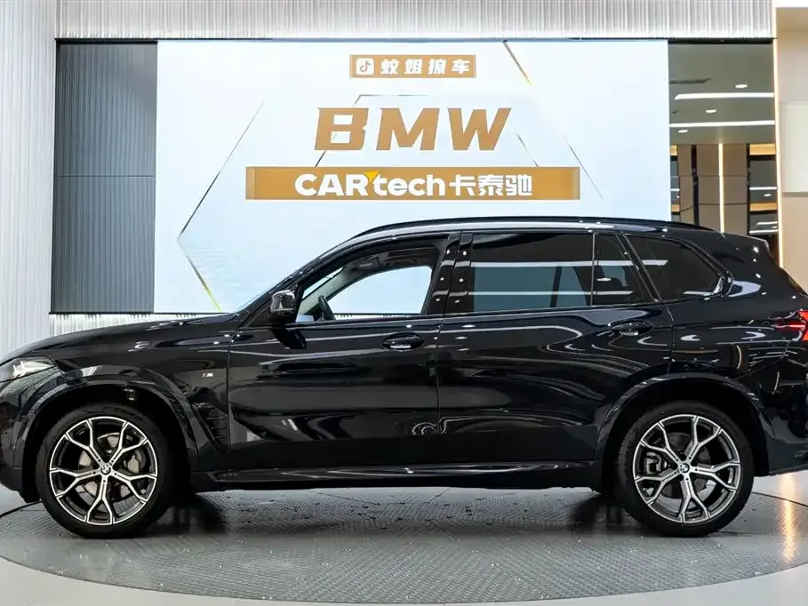 BMW X5 — фото 10