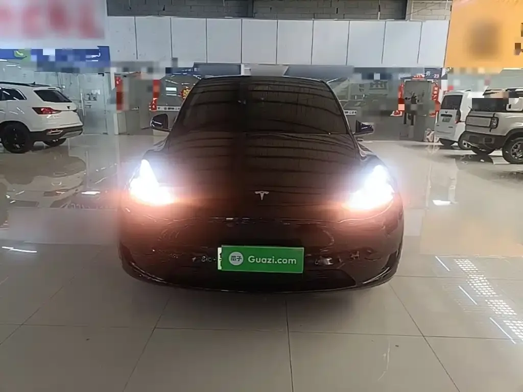 Tesla Model Y — фото 4