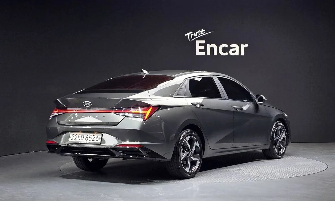 Hyundai AVANTE — фото 5