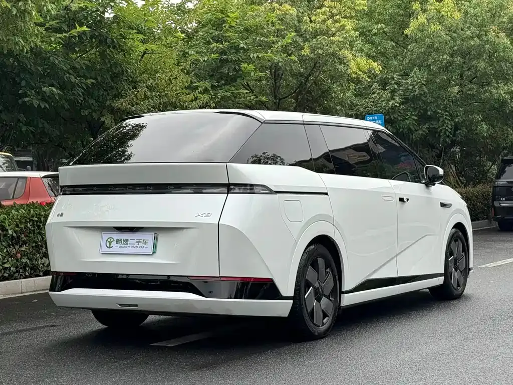 XPeng X9 2024 из CN, фото 9