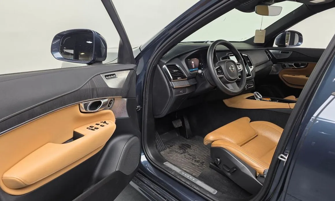 Volvo XC90 2023 из KR, фото 10