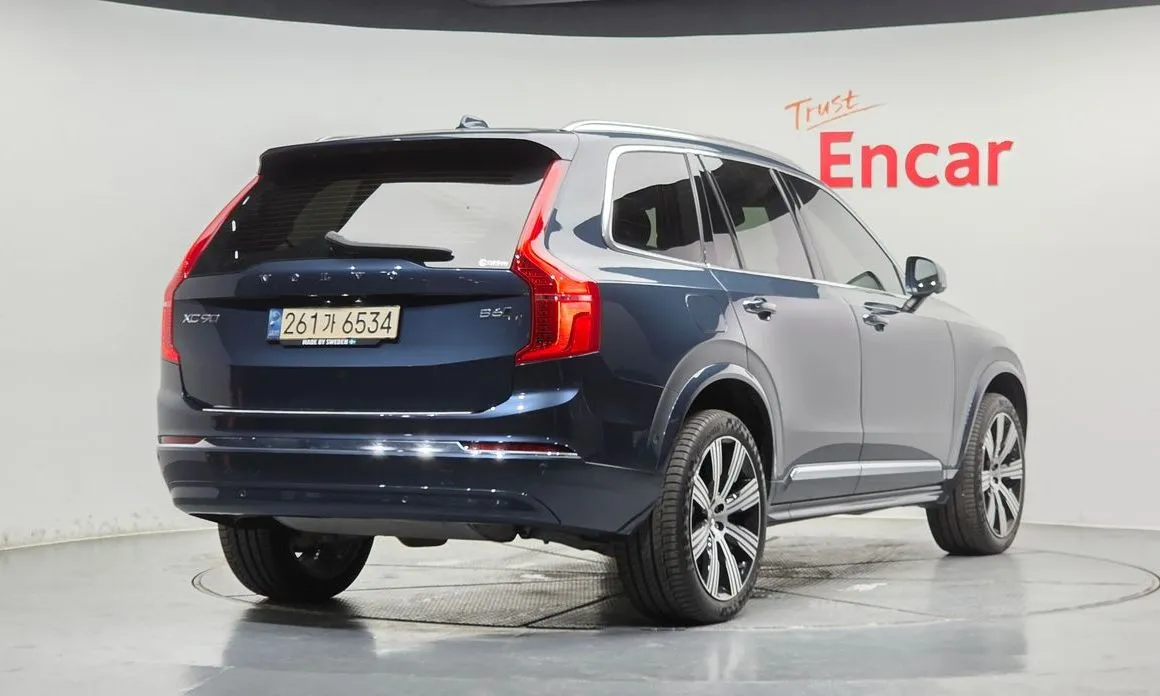 Volvo XC90 2023 из KR, фото 4