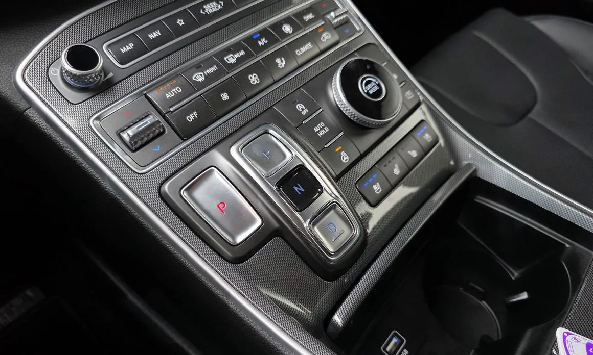 Hyundai Santafe — фото 7