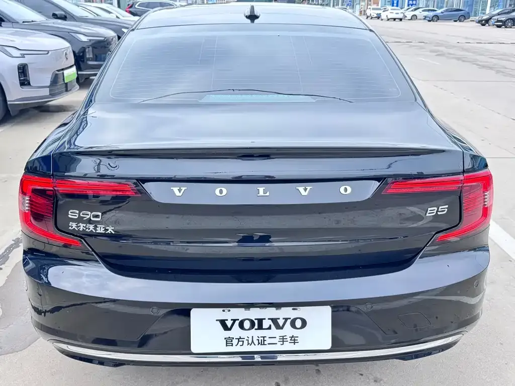 Volvo S90 — фото 5