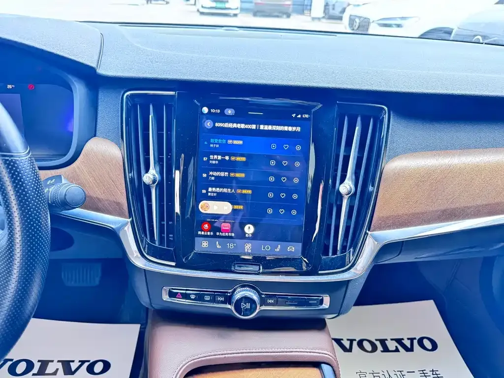 Volvo S90 — фото 7