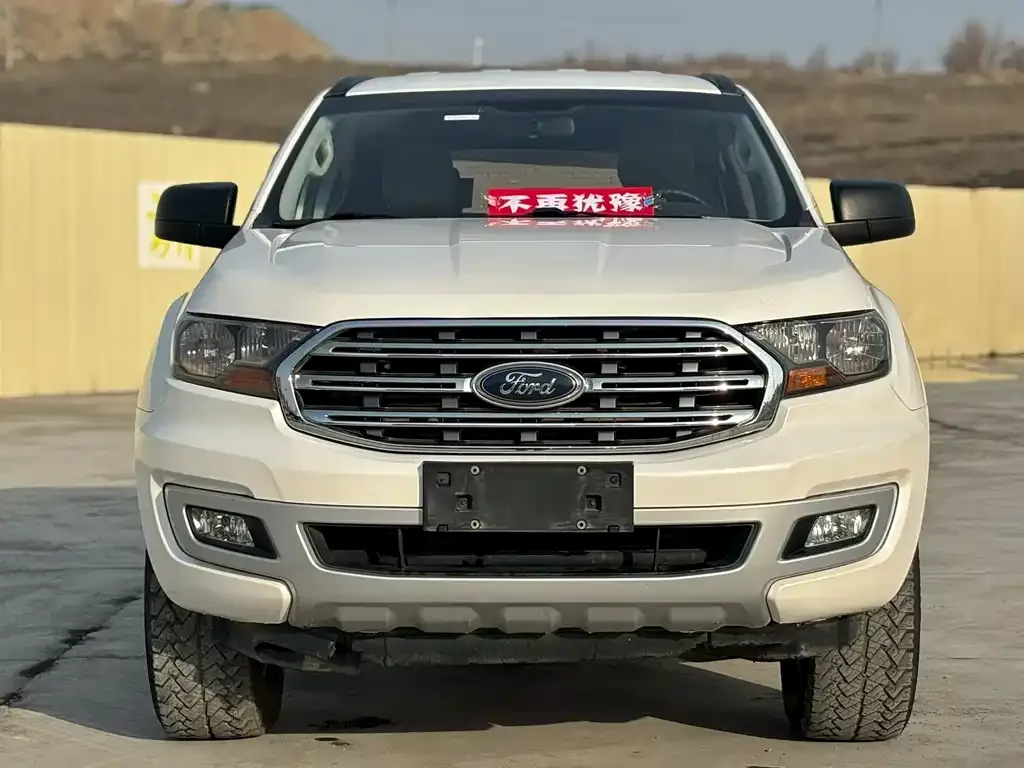 Ford Everest — фото 7