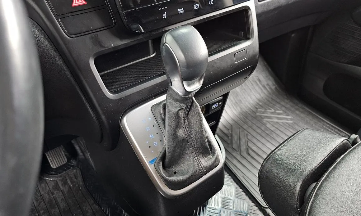 Hyundai Staria — фото 9