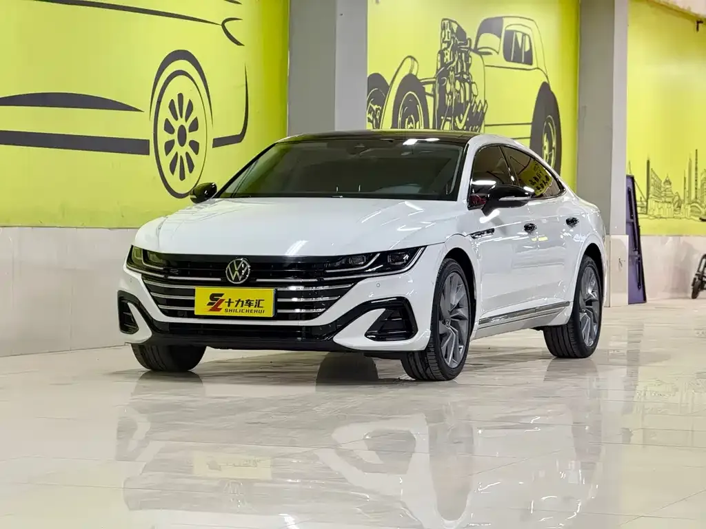 Volkswagen CC — фото 1