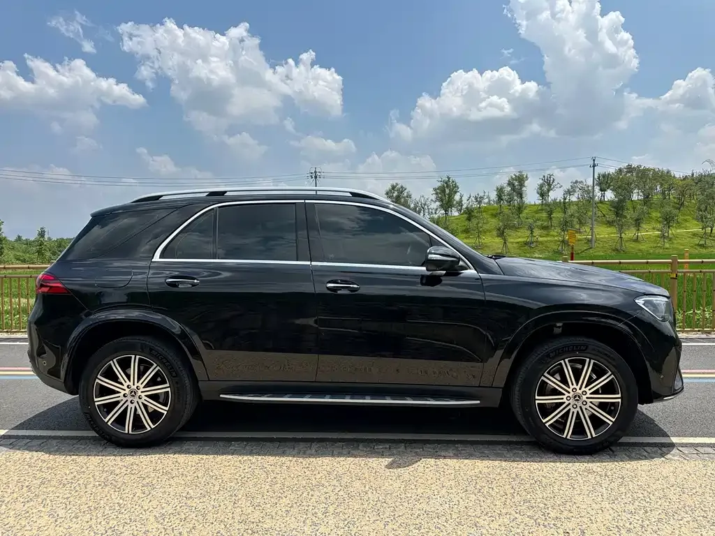 Mercedes-Benz GLE (Import) — фото 7