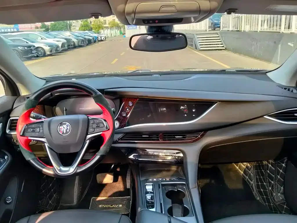 Buick Enclave — фото 10