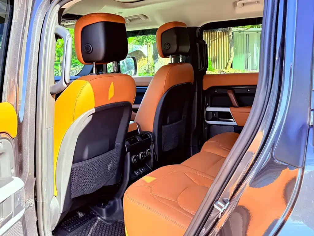 Land Rover Defender — фото 3