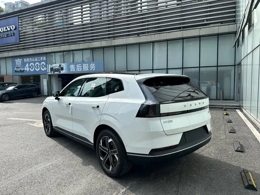 Volvo XC70 Plug-in Hybrid 2026 из CN, фото 10