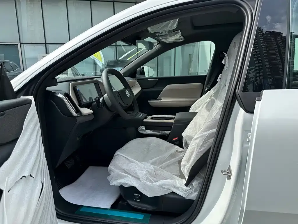 Volvo XC70 Plug-in Hybrid 2026 из CN, фото 3