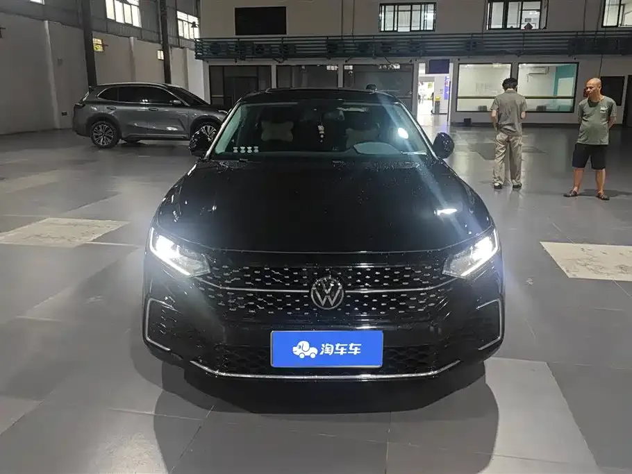 Volkswagen Passat — фото 3