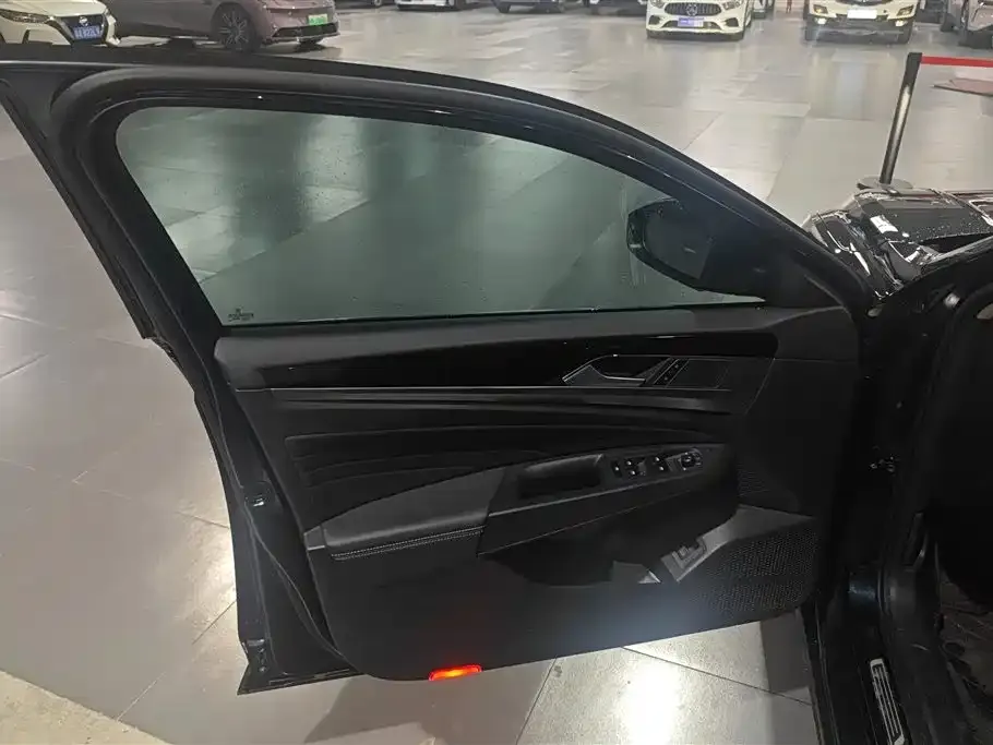 Volkswagen Passat — фото 6