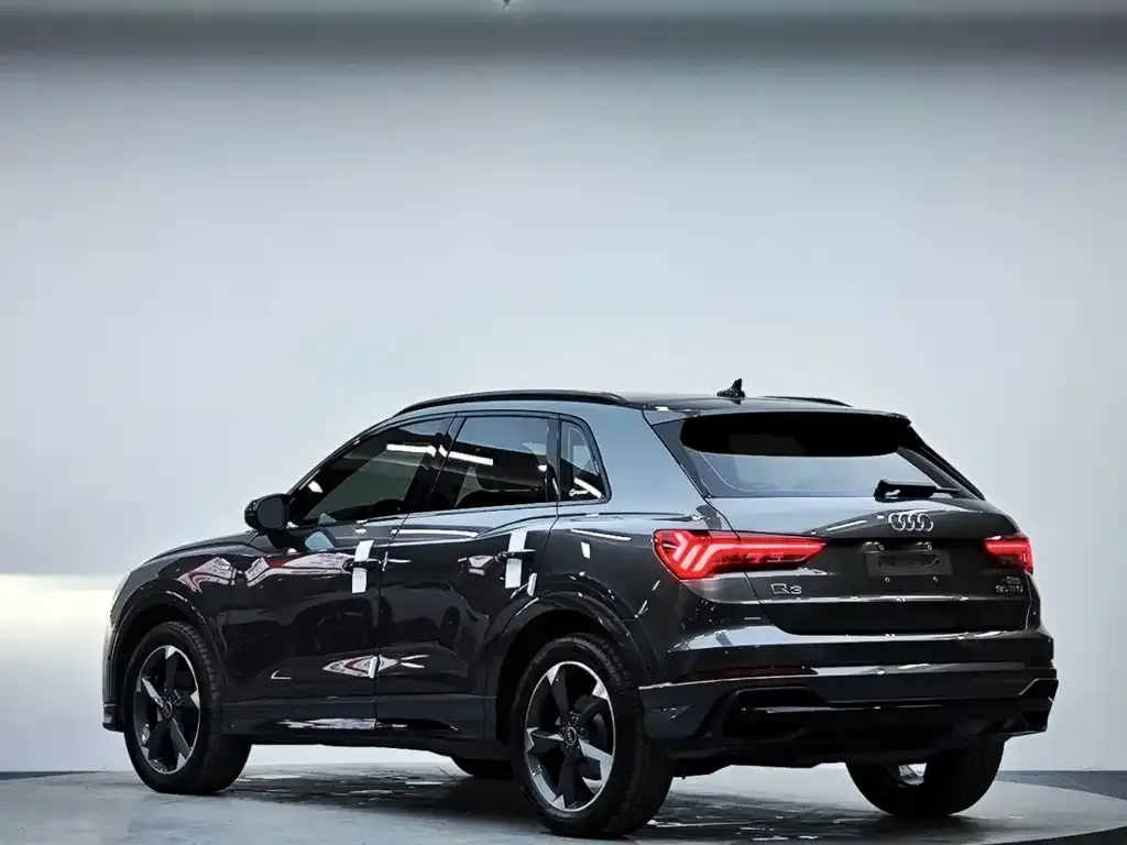 Audi Q3 — фото 4