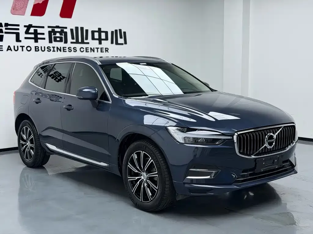 Volvo XC60 — фото 9