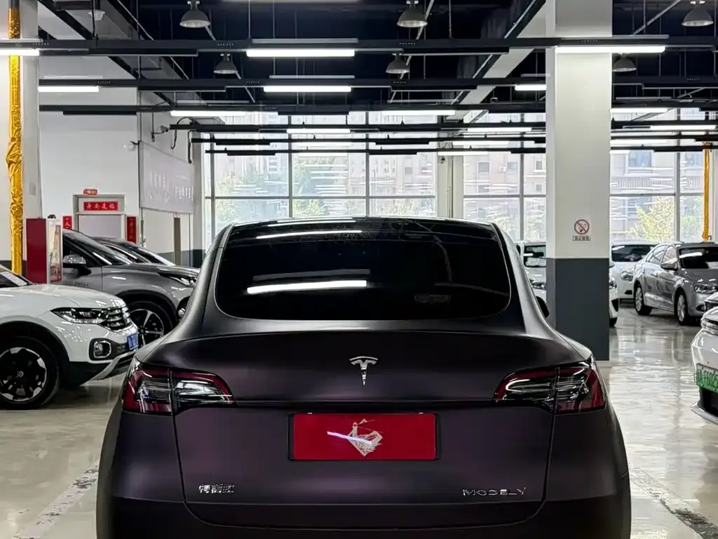 Tesla Model Y — фото 6