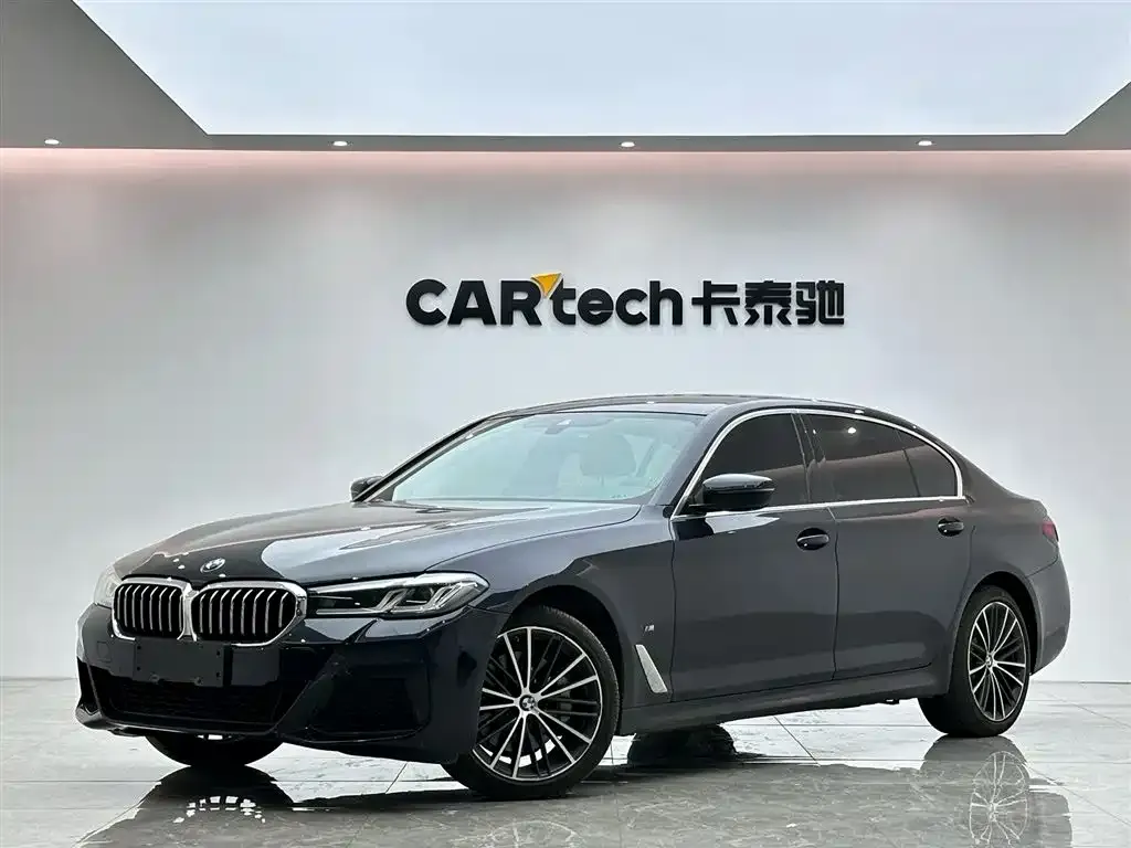 BMW 5 Series — фото 1