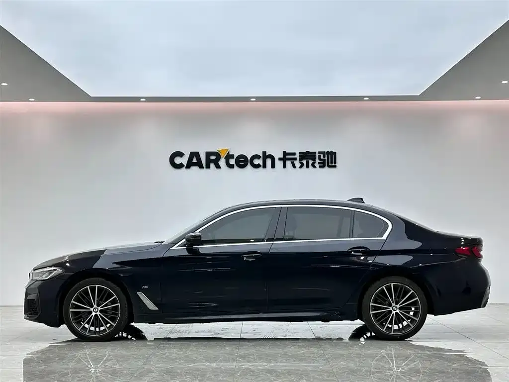 BMW 5 Series — фото 6