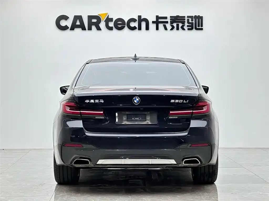 BMW 5 Series — фото 8
